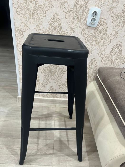 Продам барные стулья