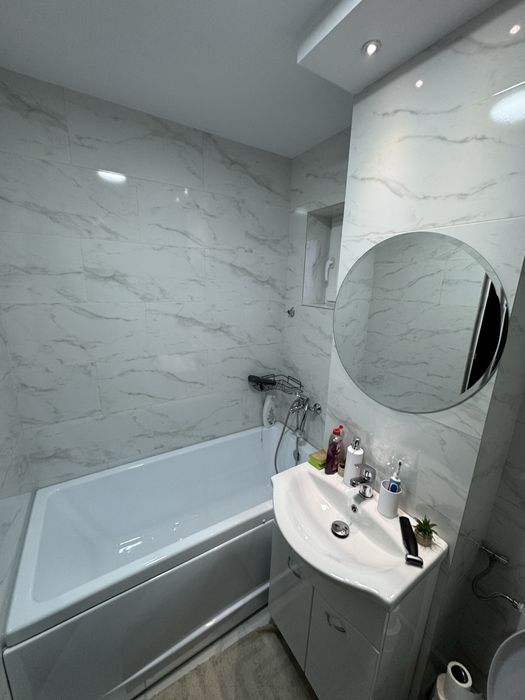 Vand apartament cu 2 camere 55mp