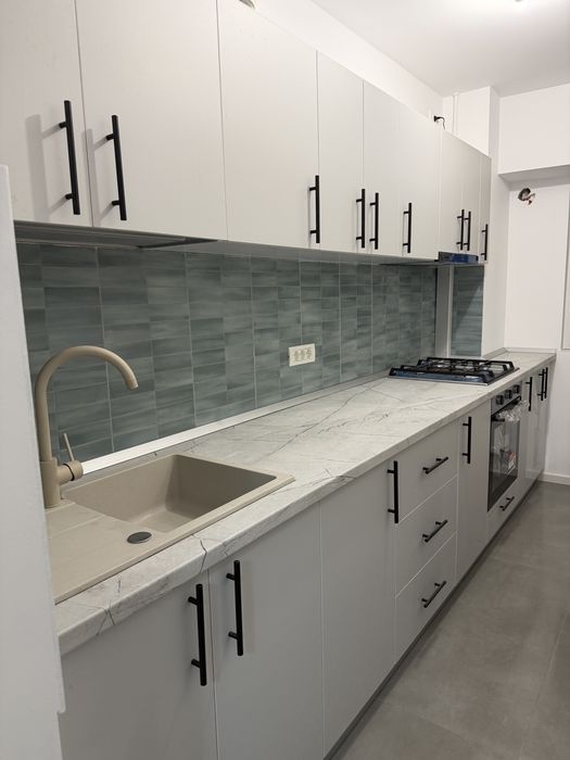 Garsoniera de inchiriat - prima inchiriere - mall Vitan, decomandata 37 mp, etaj 6, metrou 7 min, Sector 3, mobilata, utilata, AC