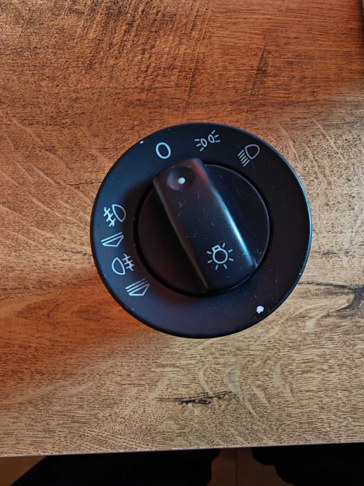 Ключ светлини Ауди а4 б7