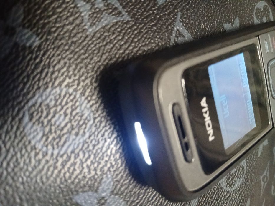 Assalom alekum telefon sotiladi Original Nokia 1208