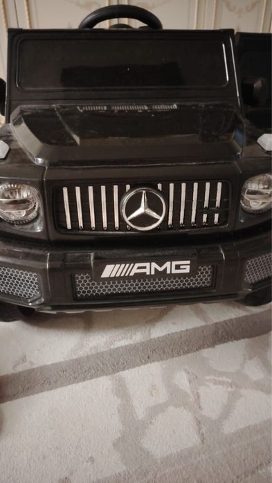 Игрушечная машинка AMG
