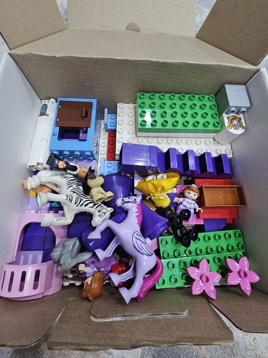 Продам конструктор для девочек