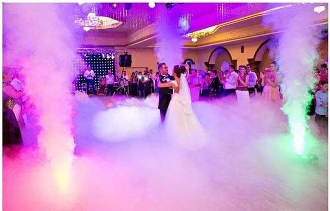 DJ, MC, Evenimente, Sonorizare, Scena, Fum greu, Schela de lumini