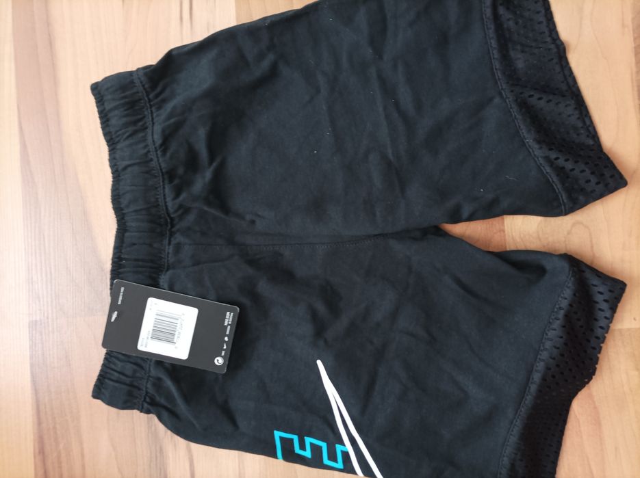 Nike/Timberland 110-116см нова тениска