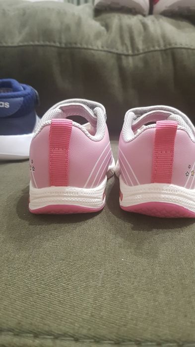 Adidași Primigi marime 20