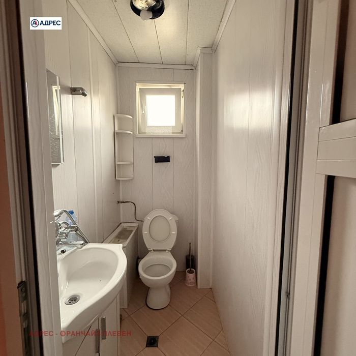 Продава се Двустаен апартамент в Плевен, Идеален център - 64 кв.м за 1954 €/кв.м - Снимка #8