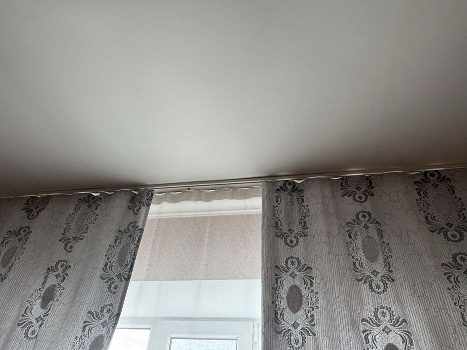 Продам шторы б/у