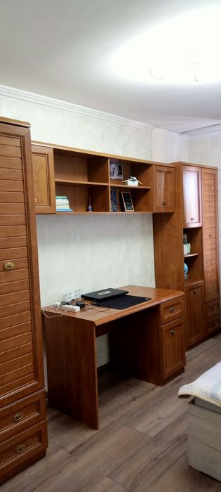 Гарнитур подростковый