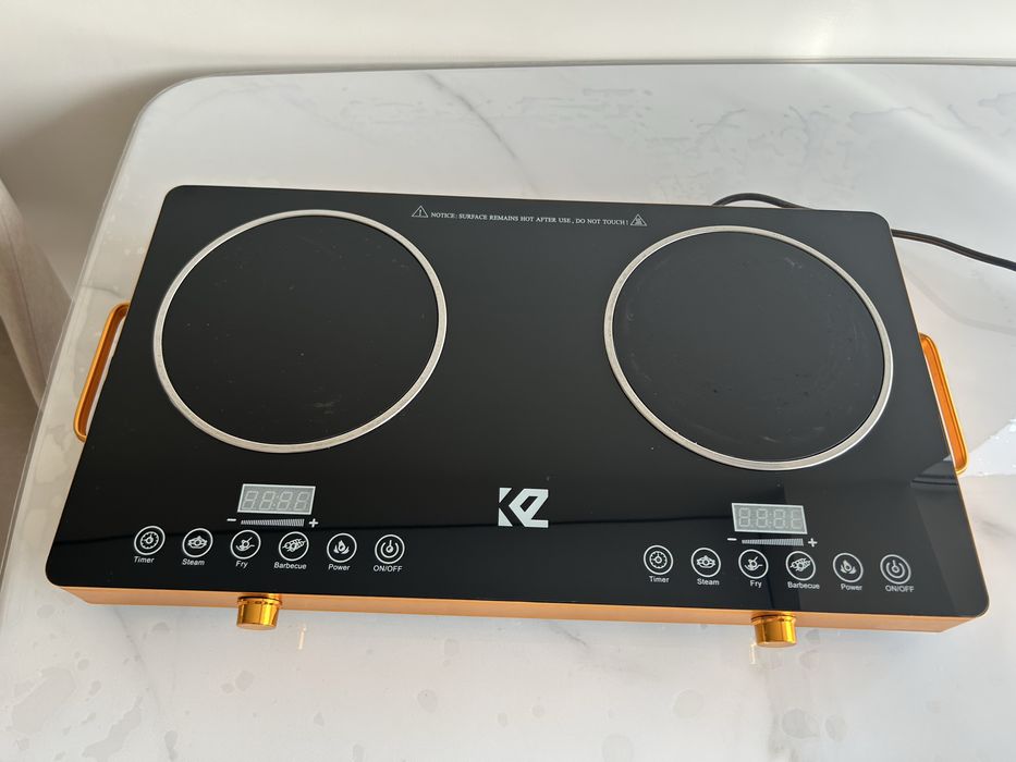 Продам электро плиту