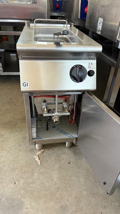 Friteuza fripteuza Gaz simplă Mareno Italia noua 15 l