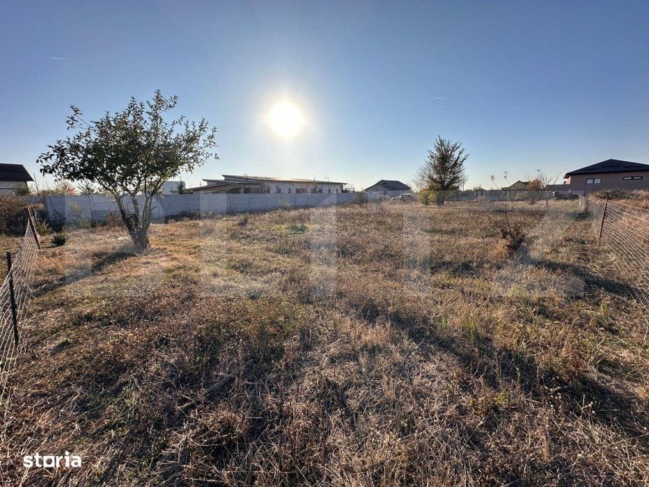 Teren de vanzare, zona Metro-Carcea, 992mp