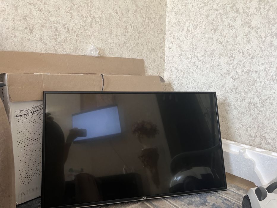 Artel tv 43lik. Karobkasi bor