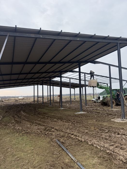 Vand structura metalica saivan