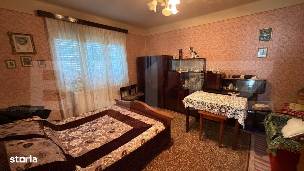 Casa in Caraseu P+1E– 180 mp, teren de 12 ari, anexa locuibila si ga
