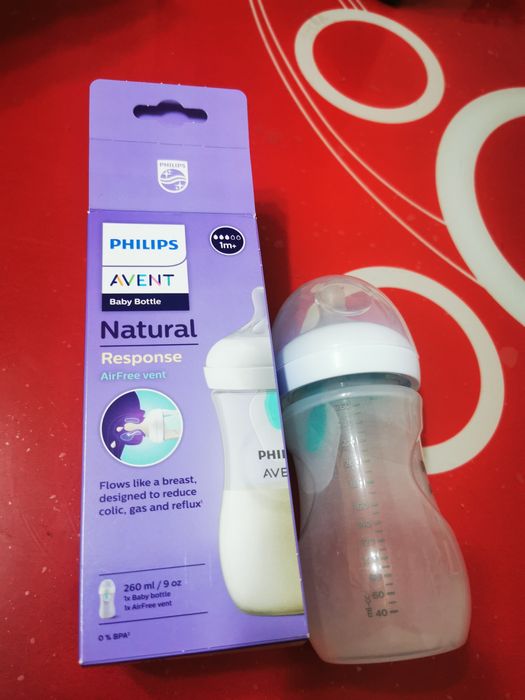 Vând diferite produse bebeluși, biberoane și pompa san