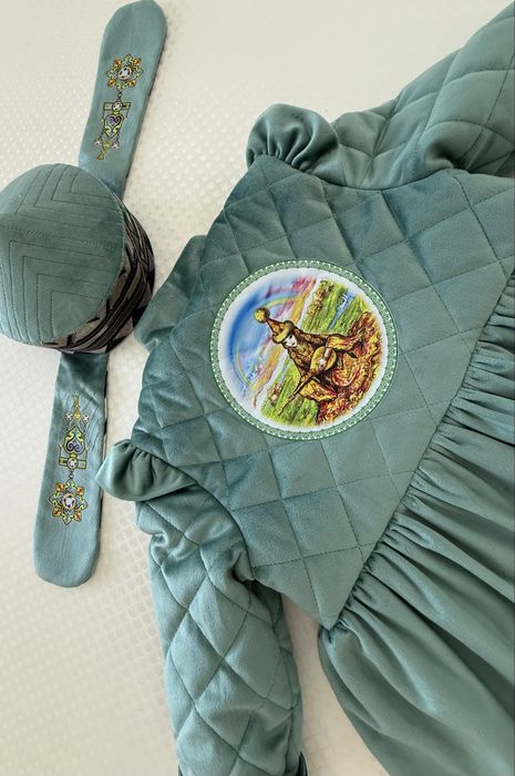 Шапан такиясымен