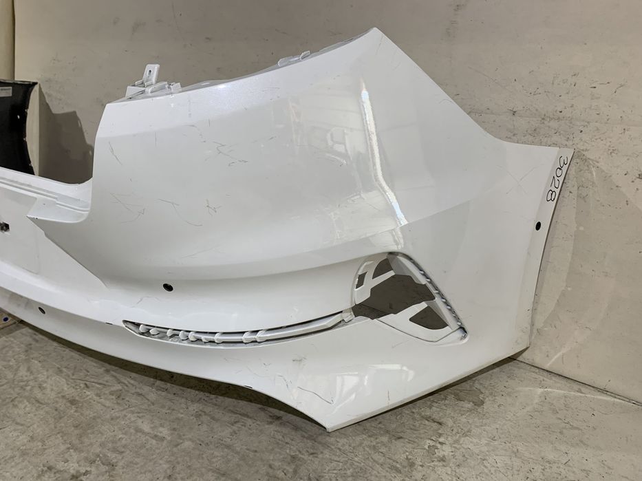 Bara spate  Kia Ceed, Kombi, 2018, 2019, 2020, 2021, 2022, cod origine OE 86611-J7710.