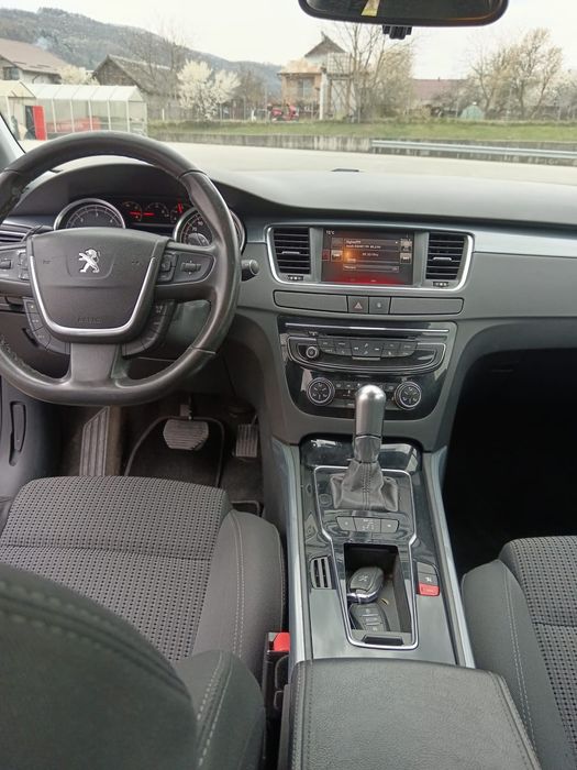 Vând Peugeot 508