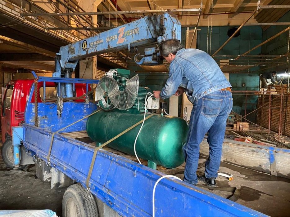 Продам Компрессор "MIDCO"