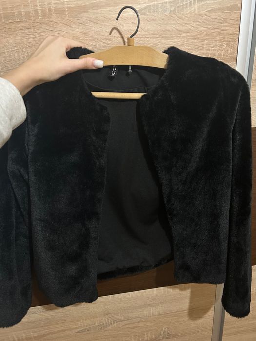 Дамско пухкаво палто