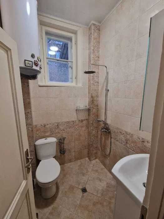 Дава се под наем Тристаен апартамент в София, Център - 80 кв.м за 650 € - Снимка #3