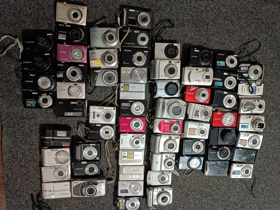 Фотоаппарат цифровой