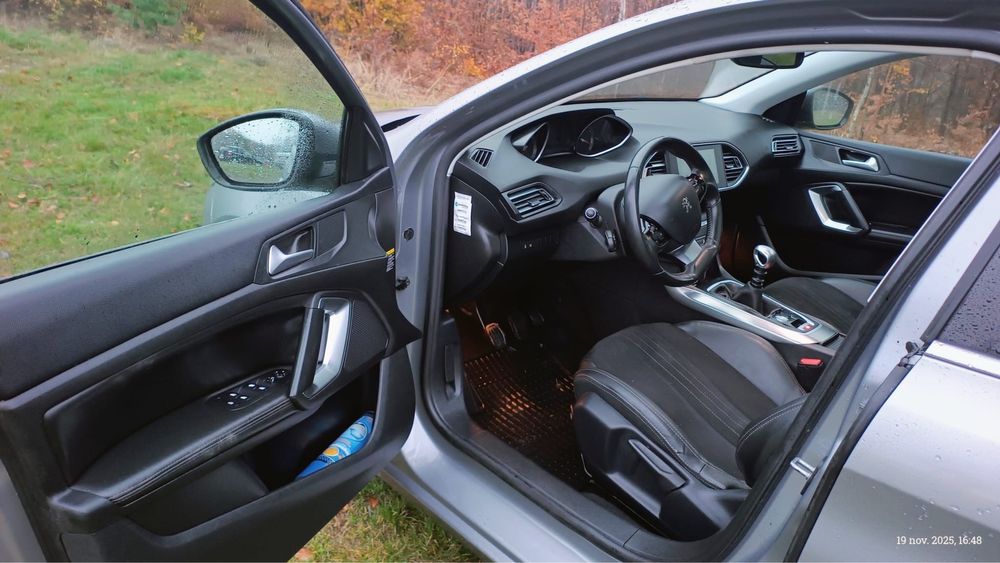 Peugeot 308 motor 1.2 benzina 130 cp