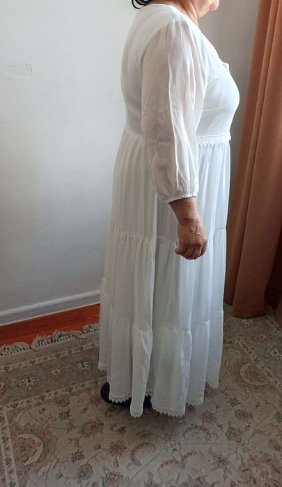 Платья нежное 5000 тг