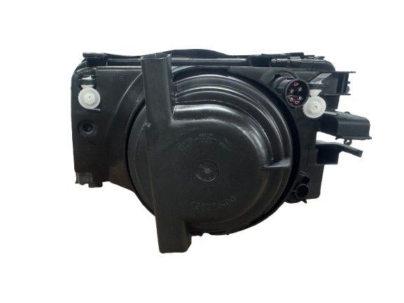 Блок-фара Audi A6 C4 (1994–1997)