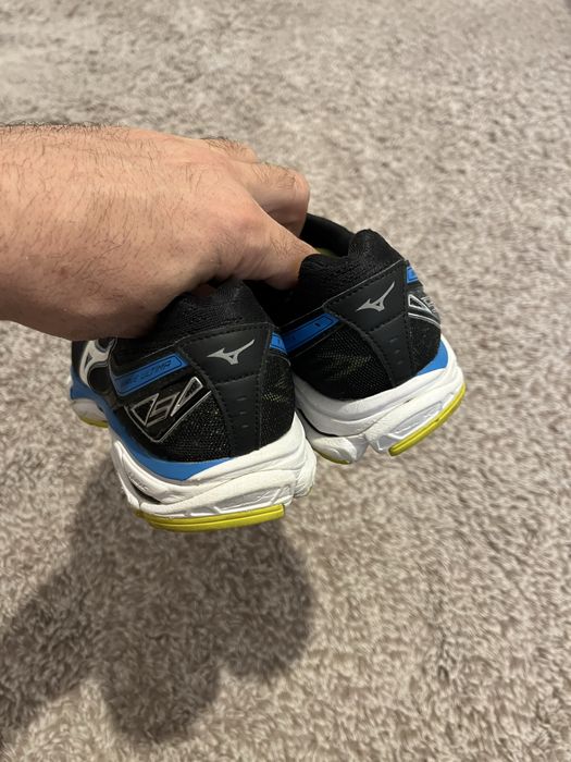 Mizuno Wave Ultima 9-оригинални маратонки