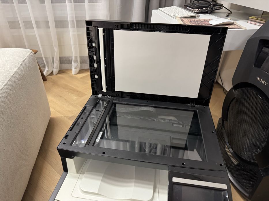 Принтер HP LaserJet Pro CM1415fn