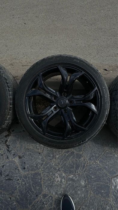 Продам комплект с диской