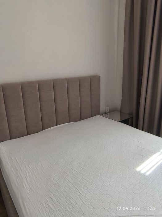 Продам двуспальную кровать 160×200