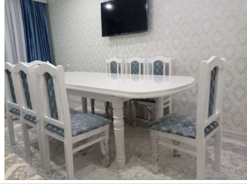 Продается Гостевой стол стульями