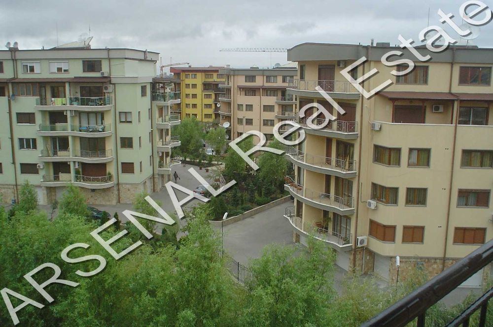 Дава се под наем Тристаен апартамент в София, Витоша - 148 кв.м за 1000 € - Снимка #4