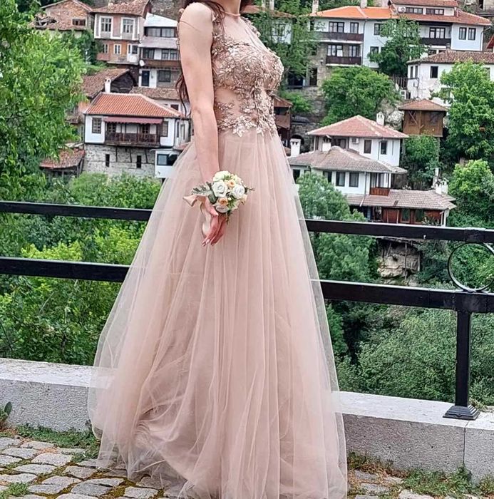 Абитуриенска Бална рокля