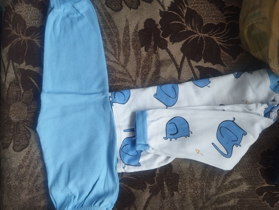 Вещи и куртки на мальчика