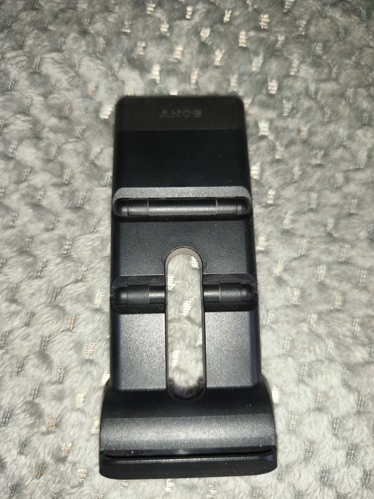 VR очила за PlayStation 4 + игра five nights at Freddy's Help wanted