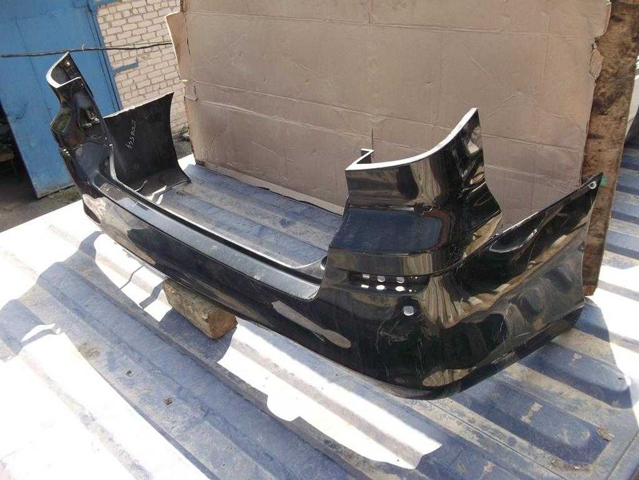 Бампер задний Toyota Alphard I