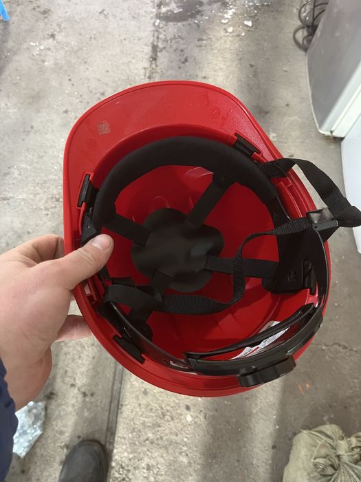 Продам каску качественные прочные! НОВЫЕ