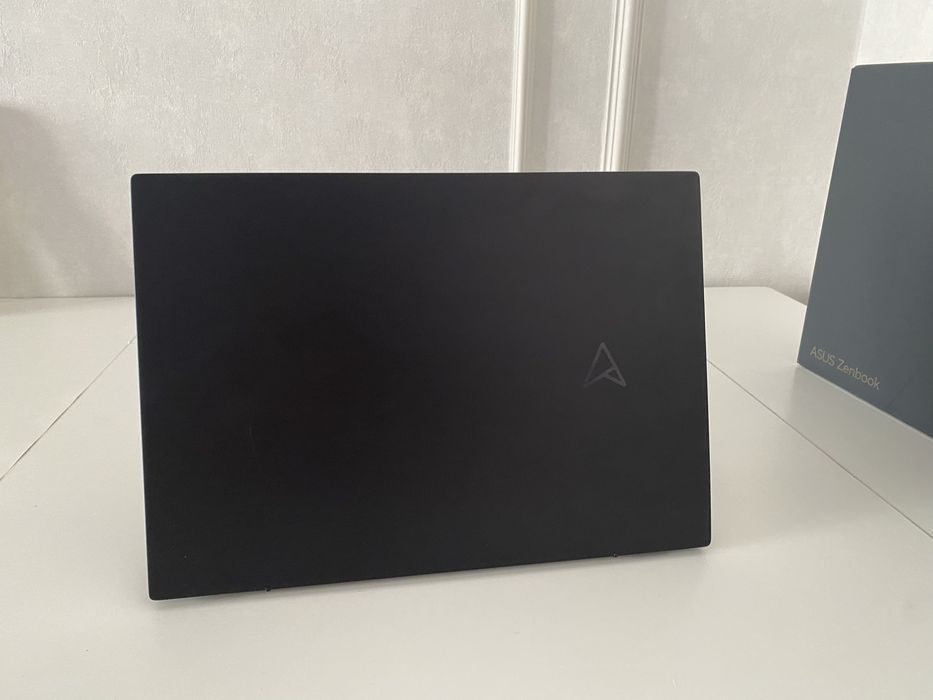 Ультрабук Asus Zenbook 14