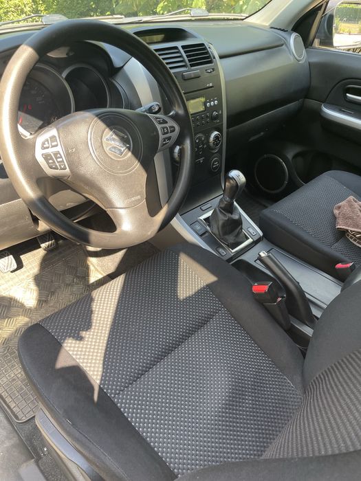 Vând Suzuki Grand Vitara 1.9 DDiS 4x4, an 2007, diesel , cu 162.580 km