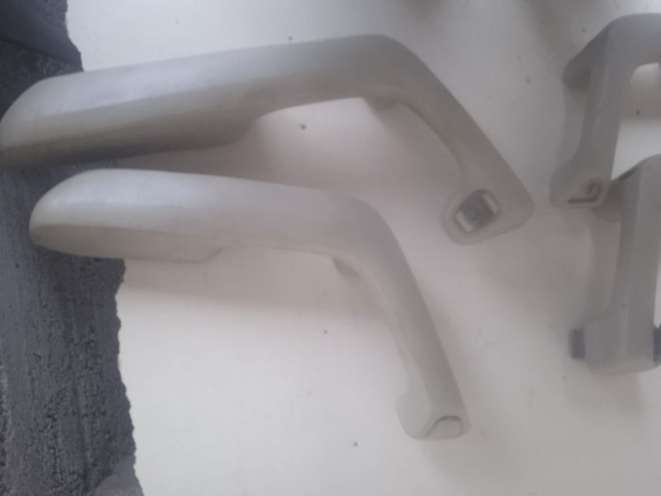 BMW 23 zapchastlari sotiladi xamma zapchast bor