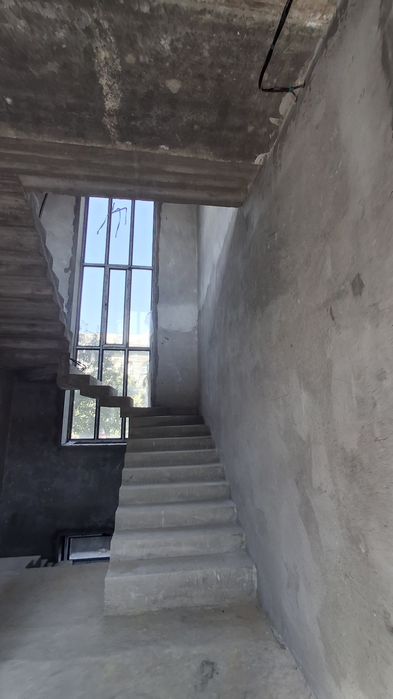 Продается современный 2-этажный дом в махалле Кулолкургон, кулол Юнуса