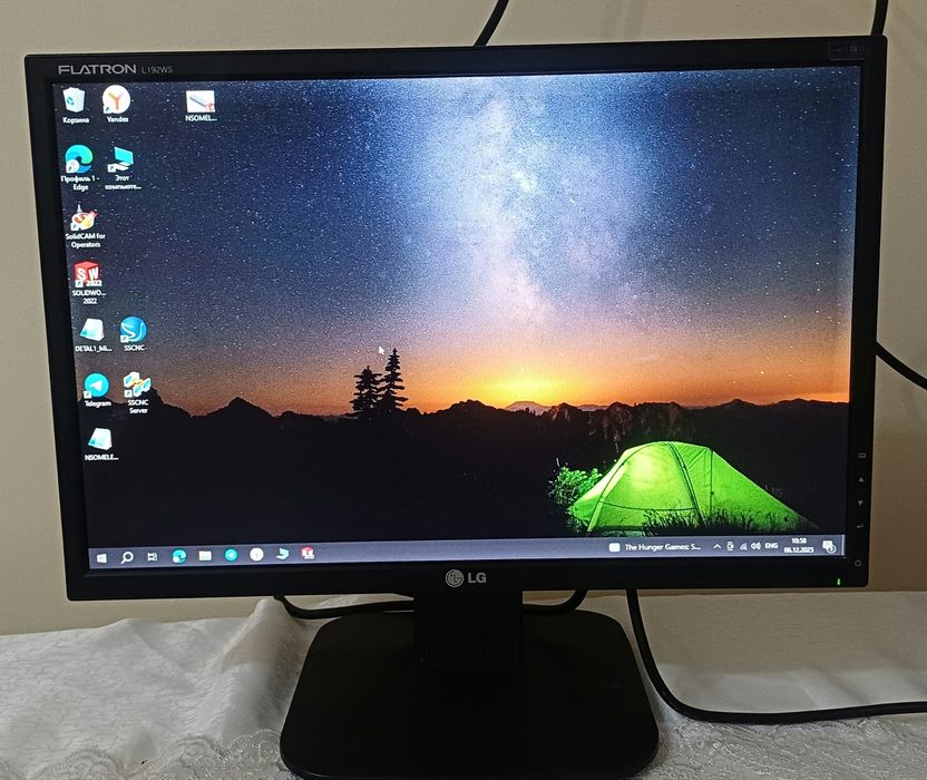 Мониторлар 2та сотилади 19дюм