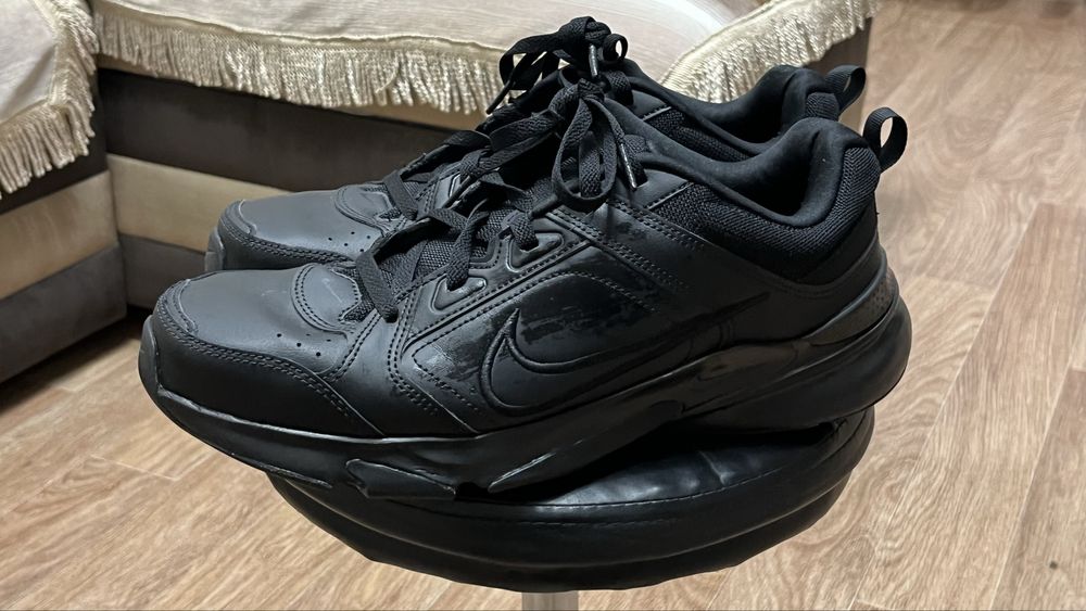 Кроссовки Nike (оригинал) 100%