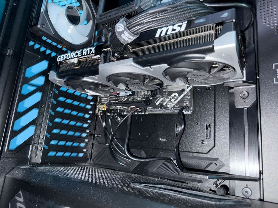 MSI Ventus 3x GeForce RTX 5080, 16 GB GDDR7, OC, 256-bit, Ray Tracing.