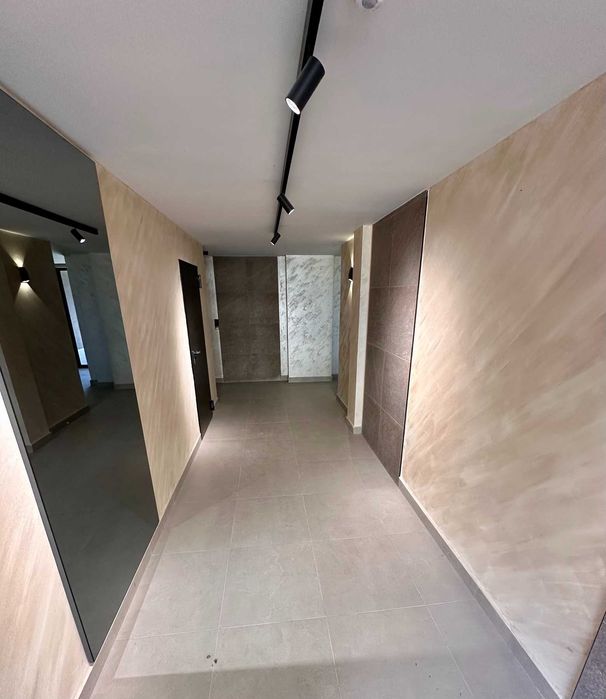 Продава се Тристаен апартамент в Пловдив, Тракия - 94 кв.м за 814 €/кв.м - Снимка #2