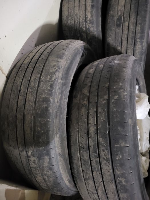 Продам шины зимние 225 60 R17